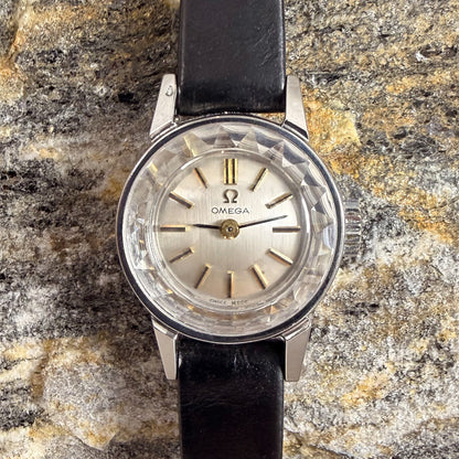 OMEGA SAPPHETTE "DIAMOND CUT" - NOS - PORTUGUESE CONNECTION - 1966