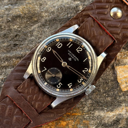 UNIVERSAL GENÈVE "WILHELMINA" - DUTCH MILITARY CONTRACT - CAL. 262 - 1941