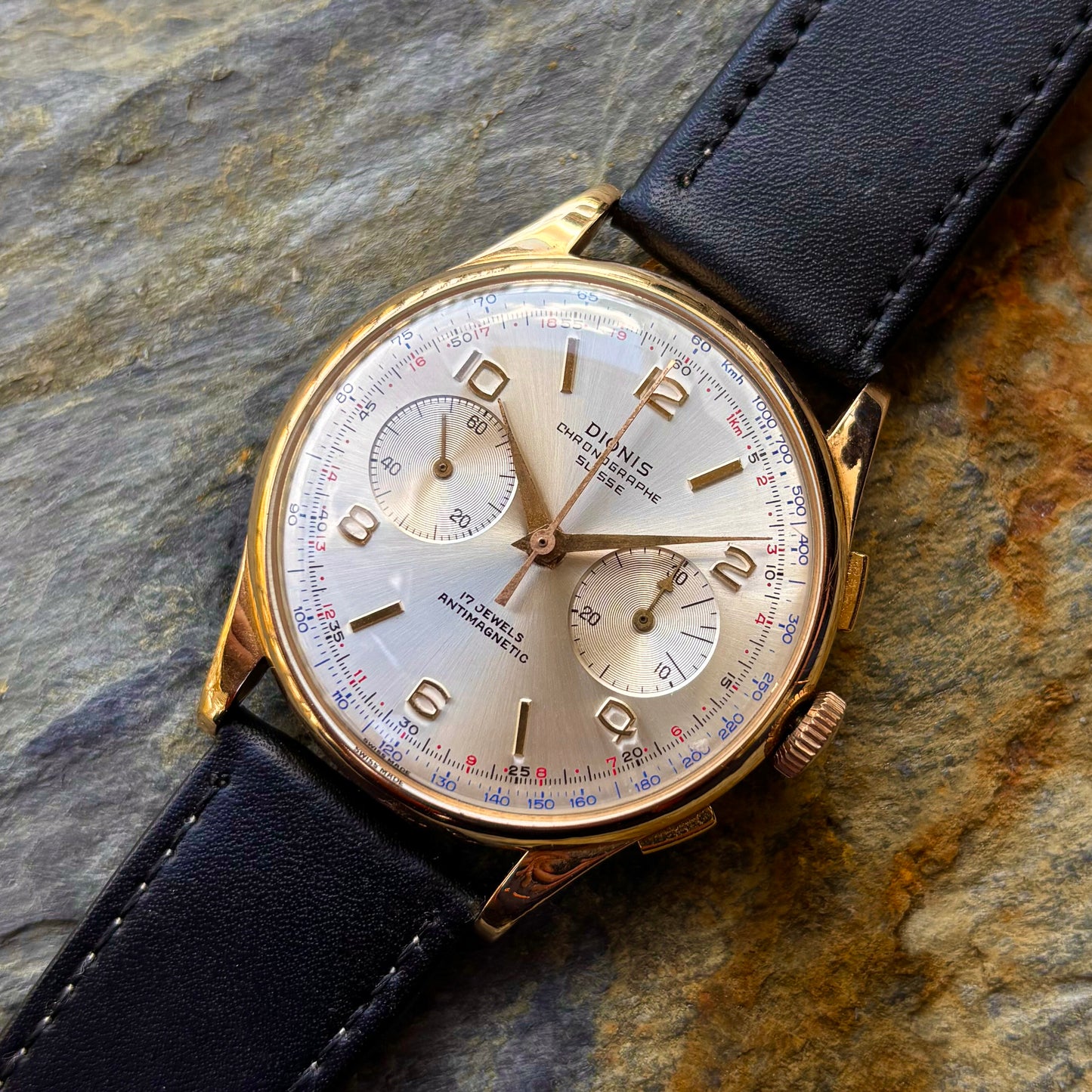 DIONIS CHRONOGRAPHE SUISSE - 750 GOLD - 1960s