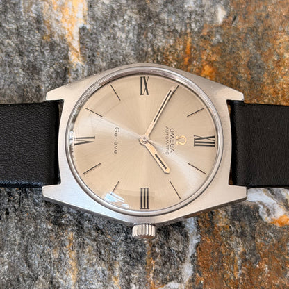 OMEGA GENÈVE AUTOMATIC - SILVER SUNBURST DIAL - 1969