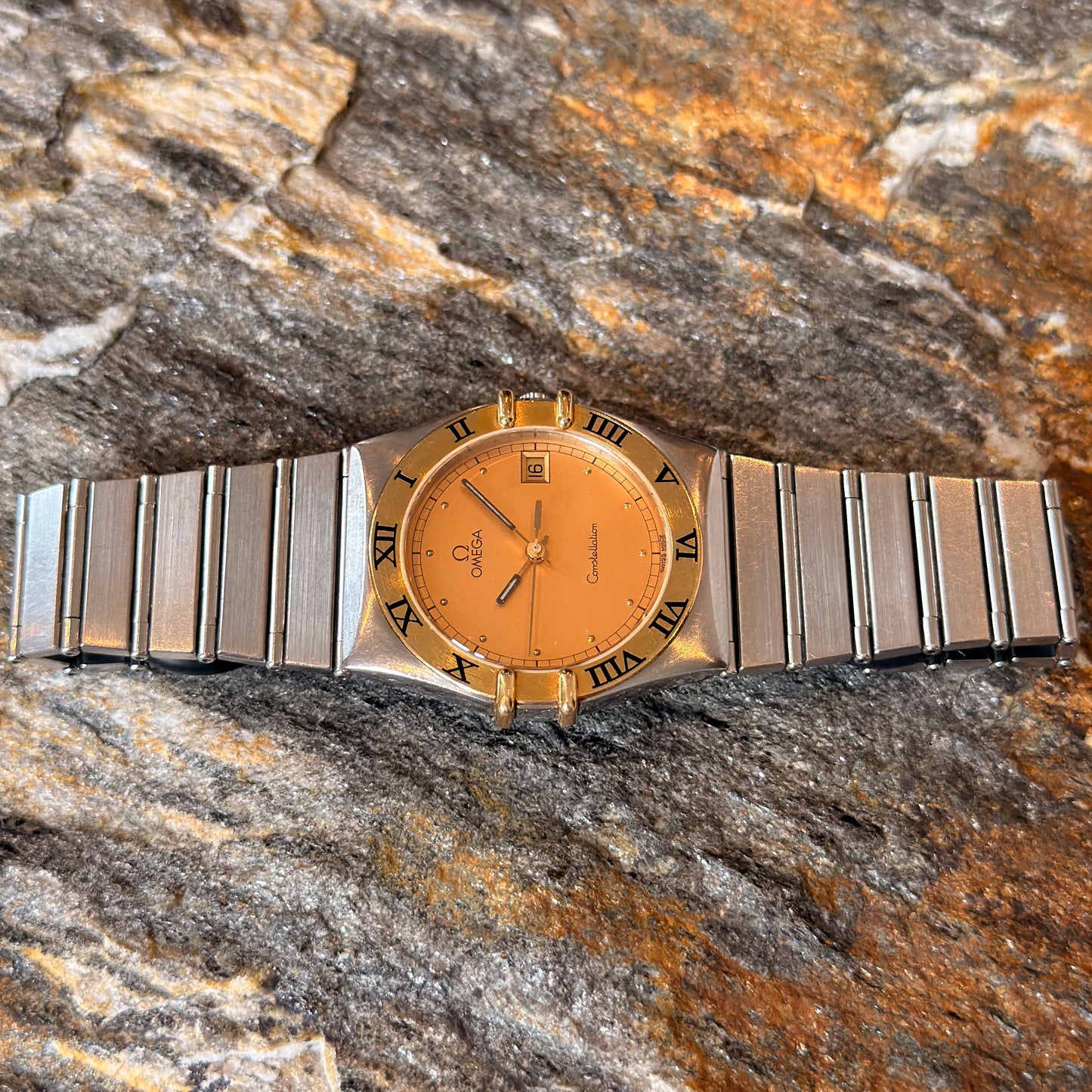 OMEGA CONSTELLATION MANHATTAN - 18K GOLD/STEEL - 1991