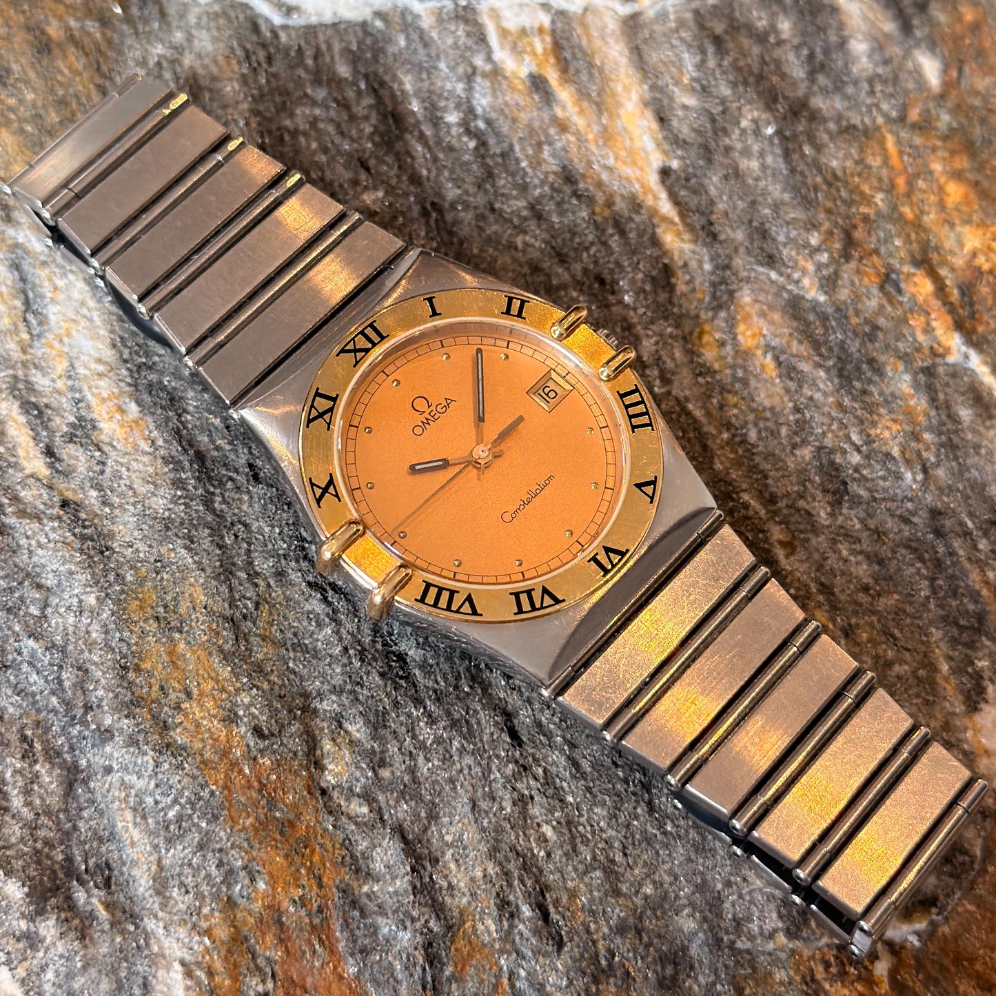 OMEGA CONSTELLATION MANHATTAN - 18K GOLD/STEEL - 1991