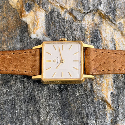 OMEGA CARRÉ - 1961
