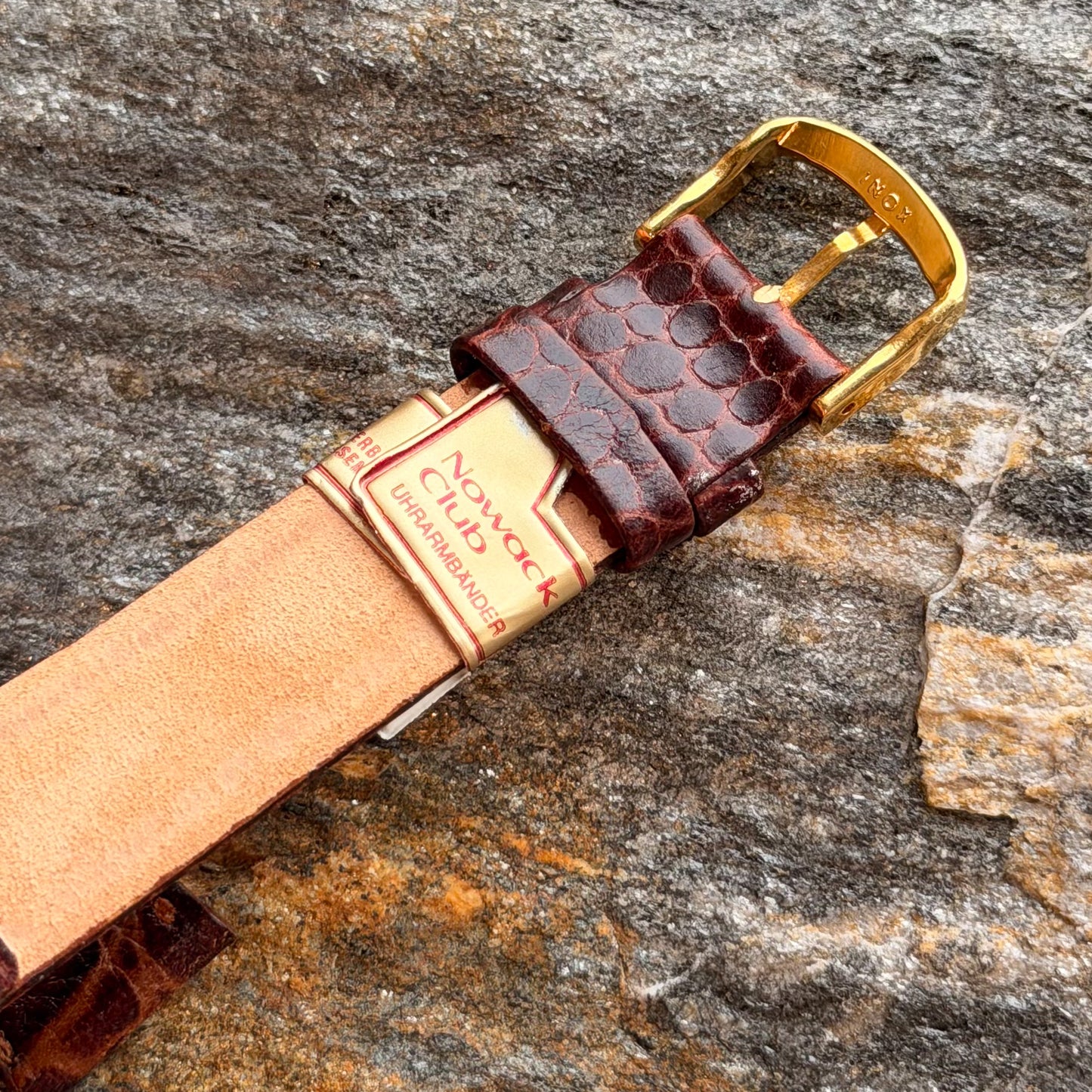 VACHERON CONSTANTIN TANK - 18K GOLD - 1970s