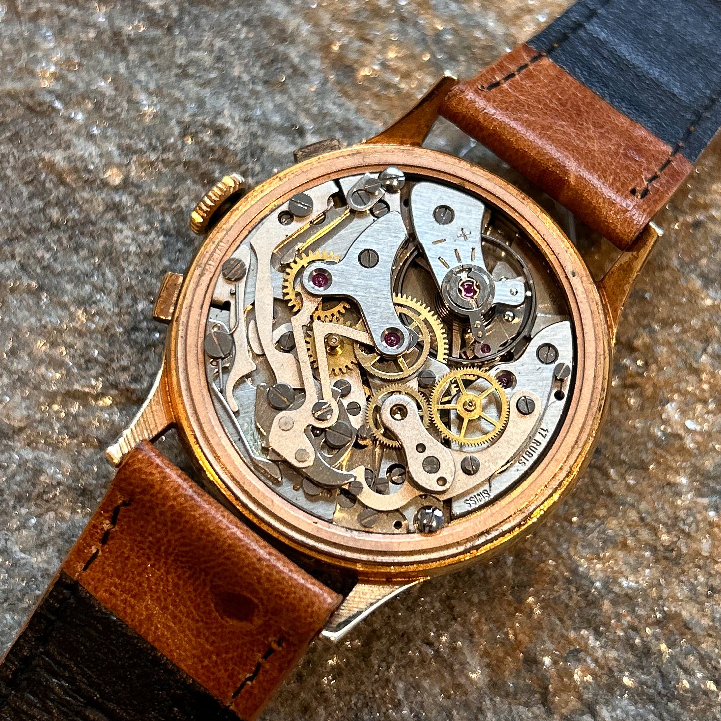 BENMORE CHRONOGRAPHE SUISSE - 18K GOLD - 1950s