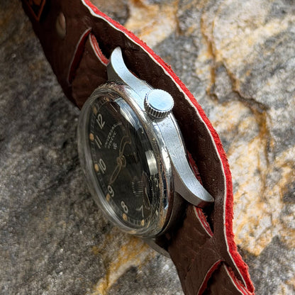 UNIVERSAL GENÈVE "WILHELMINA" - DUTCH MILITARY CONTRACT - CAL. 262 - 1941