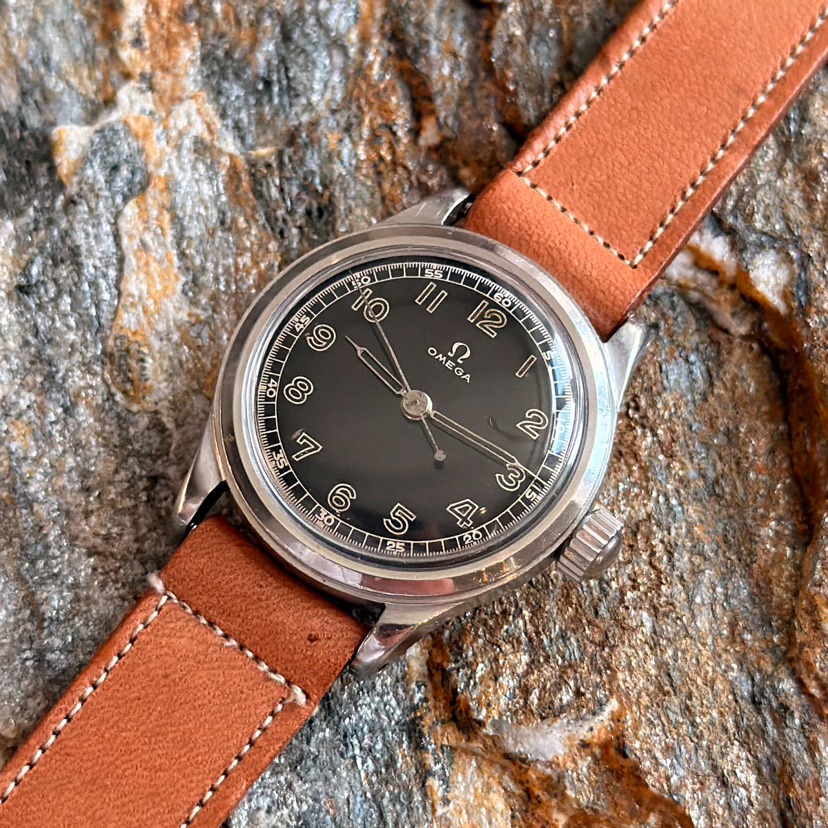 OMEGA MILITARY STYLE - 1940