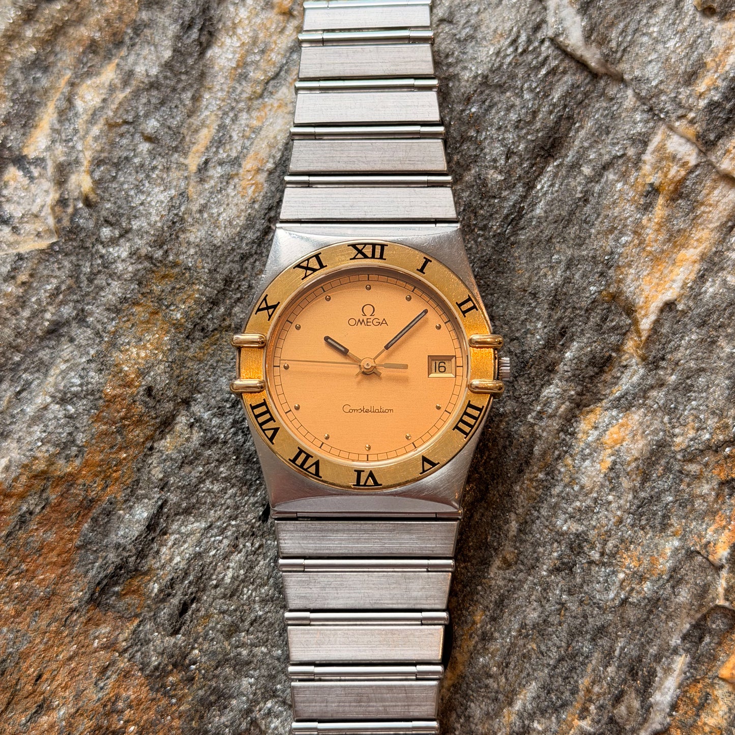 OMEGA CONSTELLATION MANHATTAN - 18K GOLD/STEEL - 1991