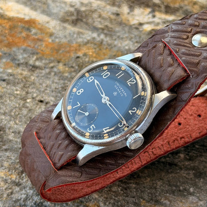 UNIVERSAL GENÈVE "WILHELMINA" - DUTCH MILITARY CONTRACT - CAL. 262 - 1941