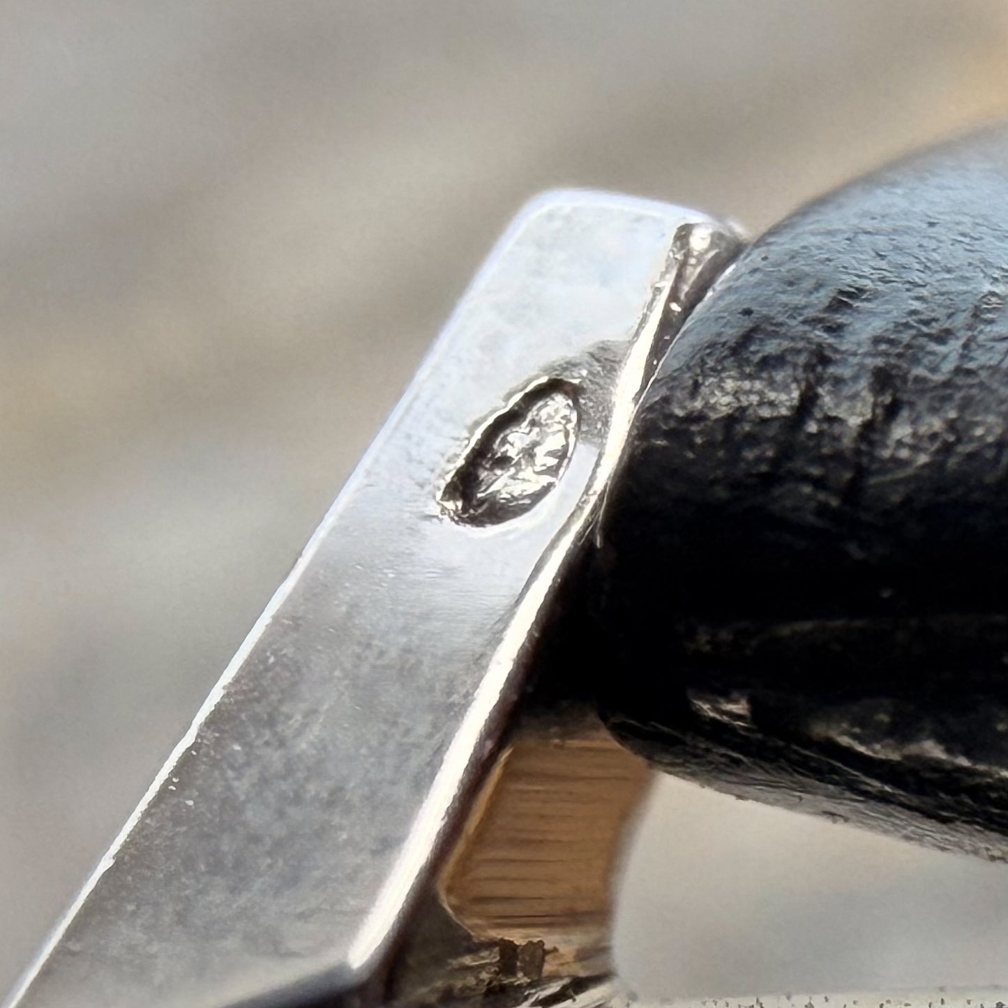 OMEGA SAPPHETTE "DIAMOND CUT" - NOS - PORTUGUESE CONNECTION - 1966