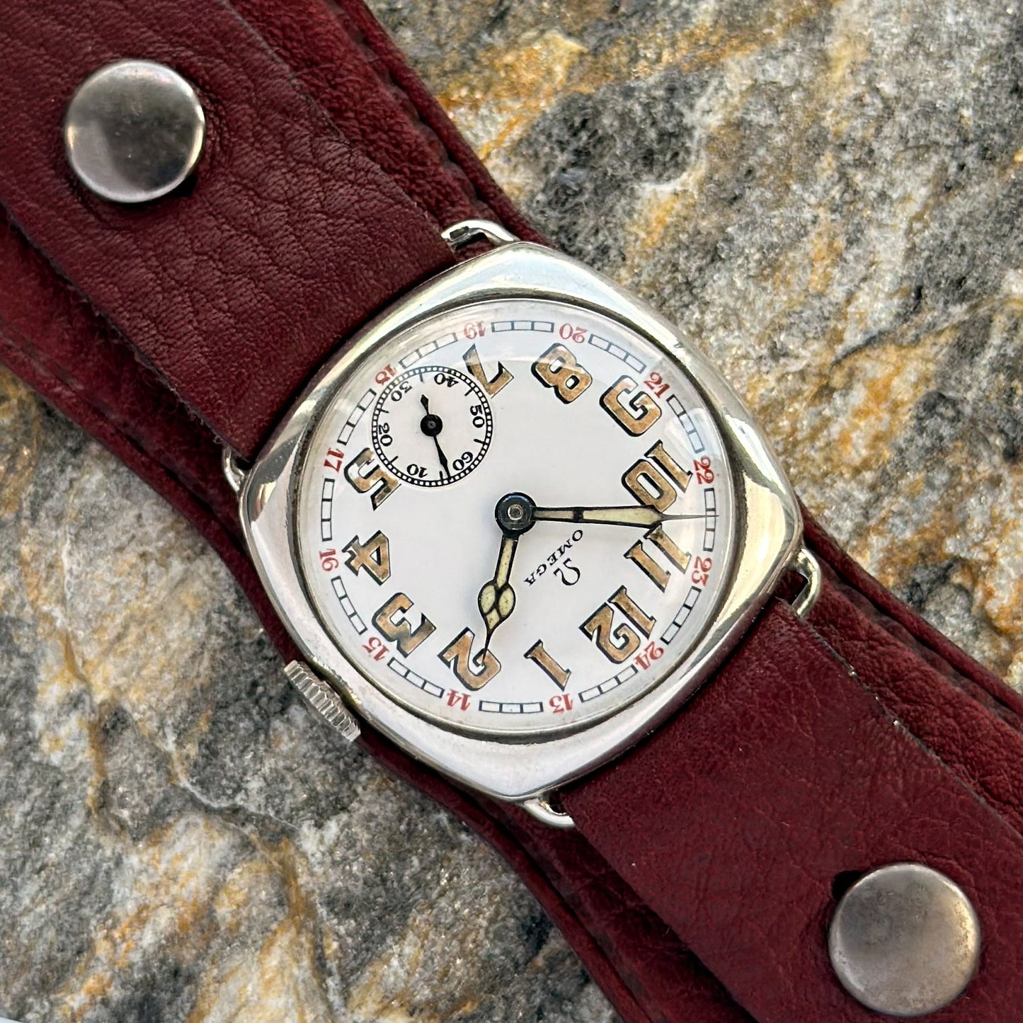 OMEGA CUSHION - COIN SILVER 0.900 - 1923 - RARE CONDITION