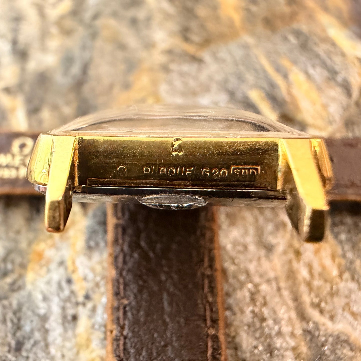 OMEGA CARRÉ - 1961