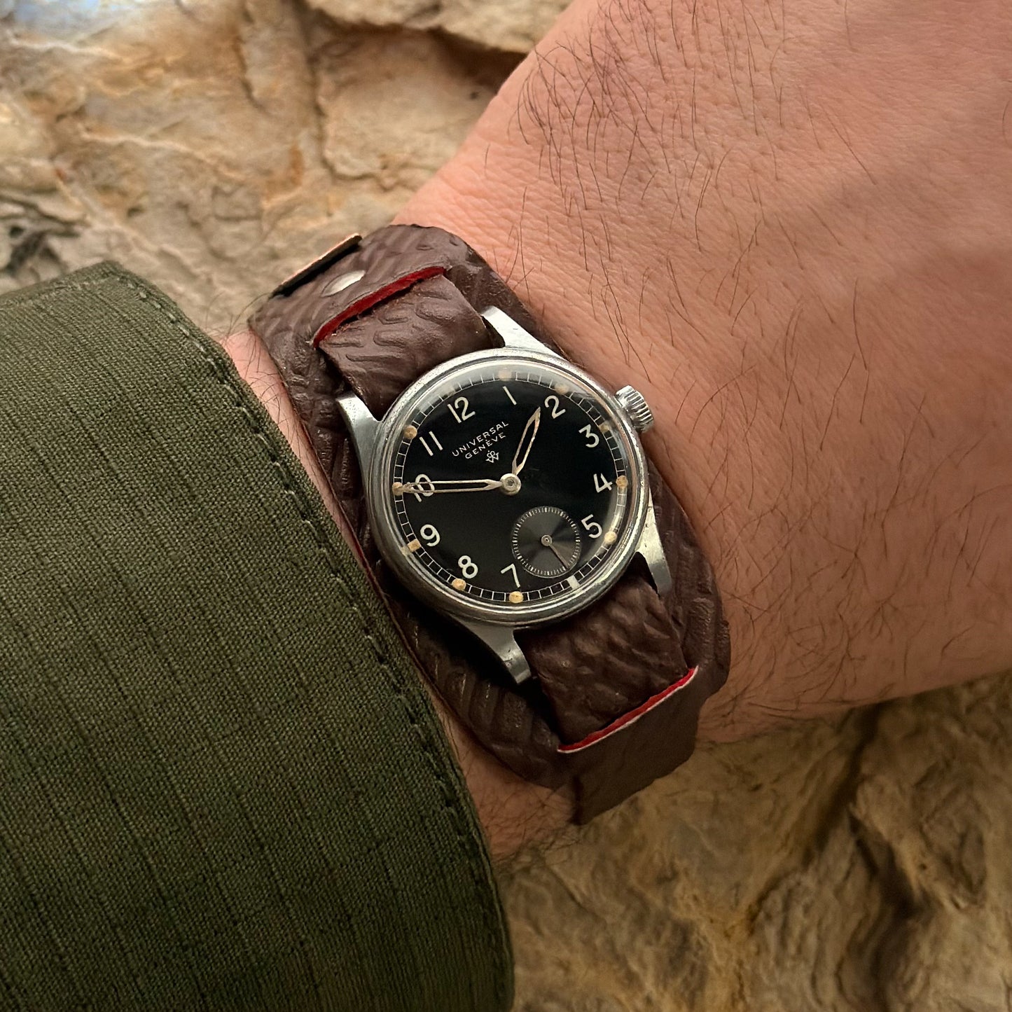 UNIVERSAL GENÈVE "WILHELMINA" - DUTCH MILITARY CONTRACT - CAL. 262 - 1941