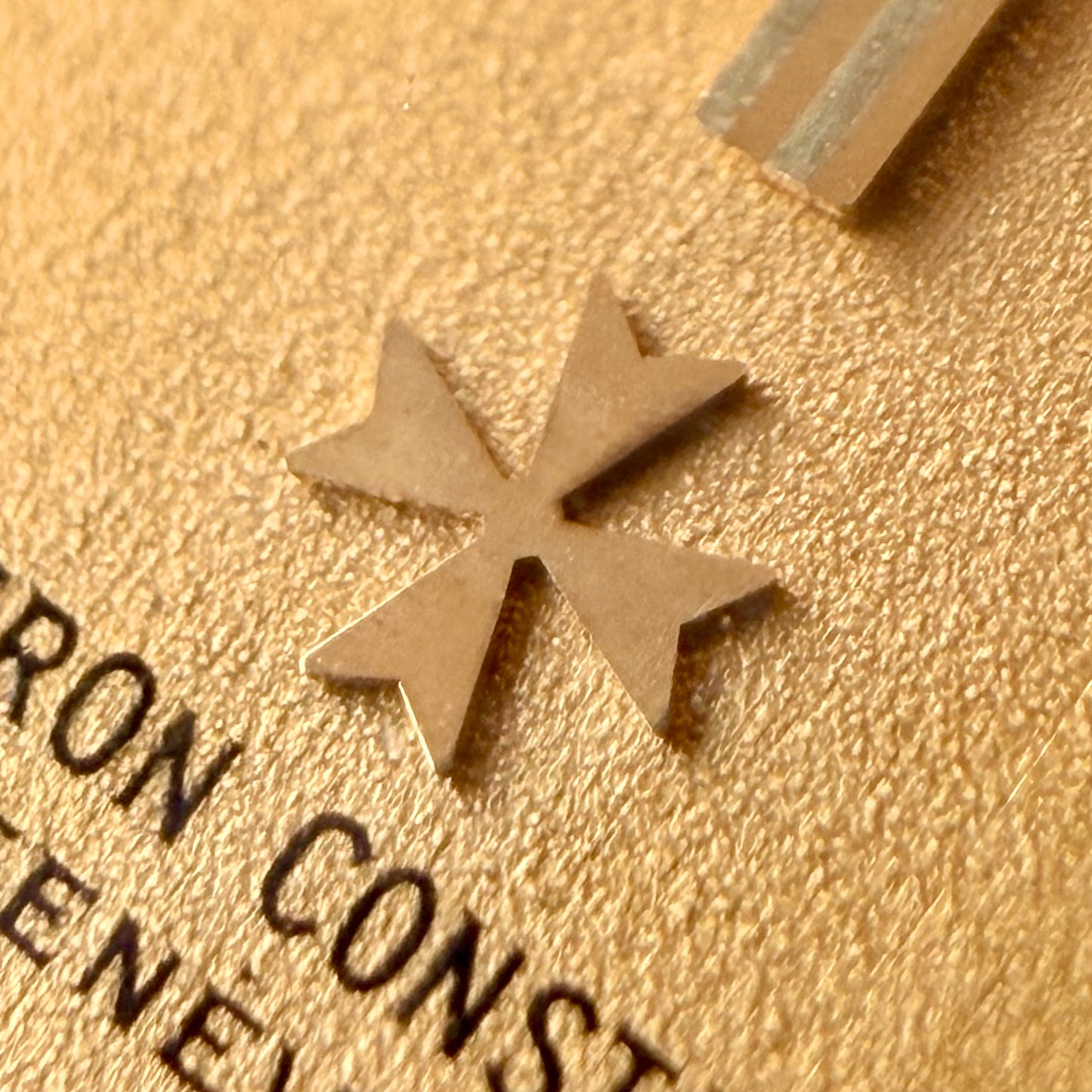 VACHERON CONSTANTIN TANK - 18K GOLD - 1970s