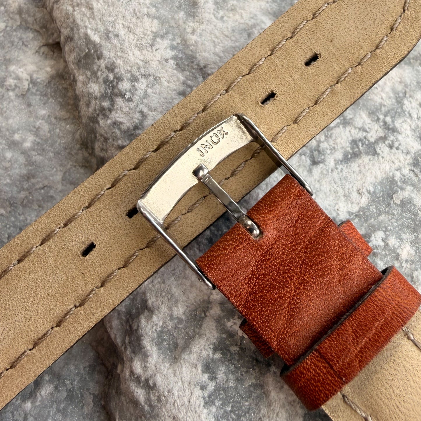 18mm - GERMAN ARTISAN - 1970s - NOS - SHRUNKEN GRAIN LEATHER