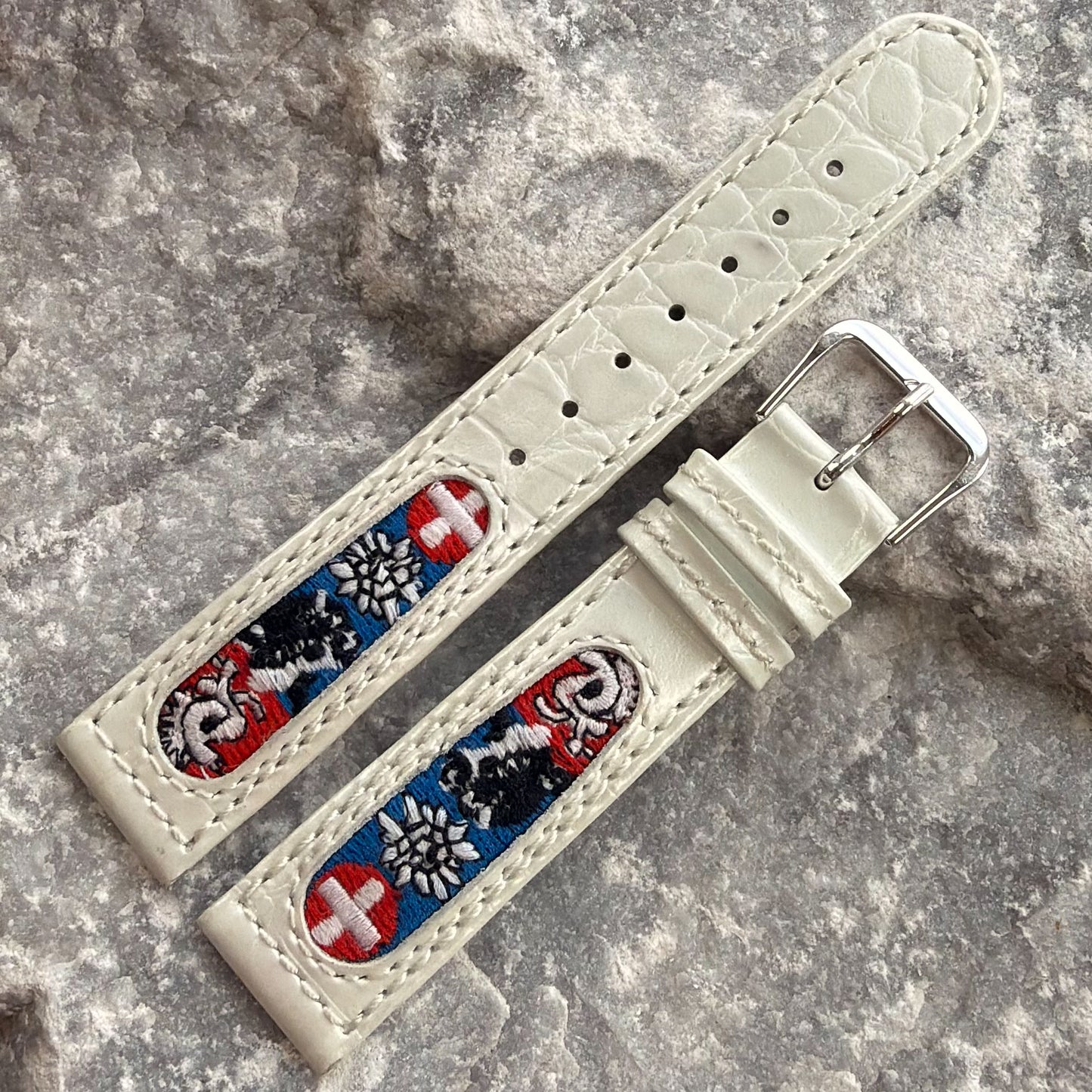 18mm - SWISS ALPINE FOLK ART - 1970s - NOS - EDELWEISS & SWISS CROSS