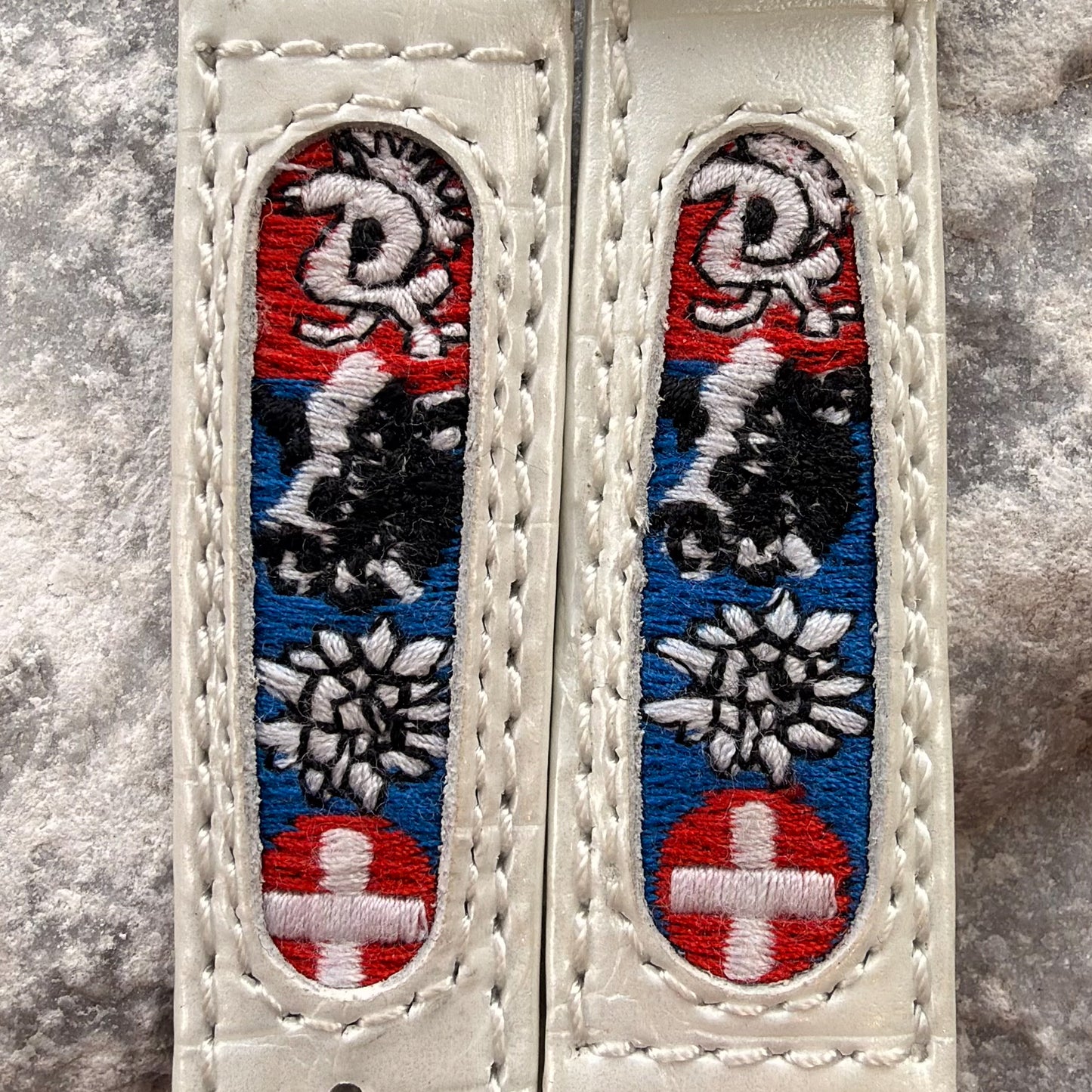 18mm - SWISS ALPINE FOLK ART - 1970s - NOS - EDELWEISS & SWISS CROSS