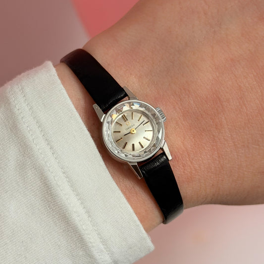 OMEGA SAPPHETTE "DIAMOND CUT" - NOS - PORTUGUESE CONNECTION - 1966