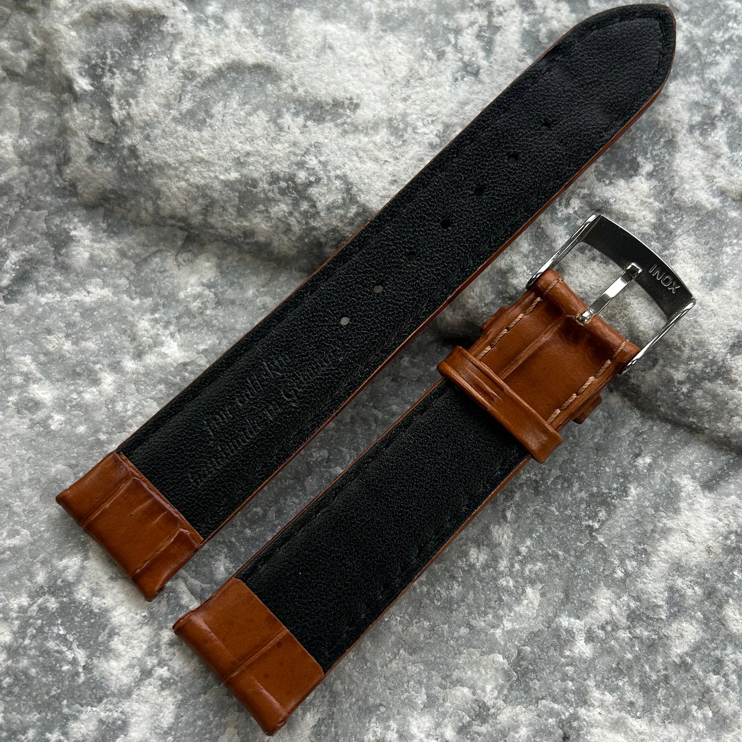 18mm - GERMAN ARTISAN - 1970s - NOS - COGNAC CROCODILE GRAIN — FINE CALFSKIN